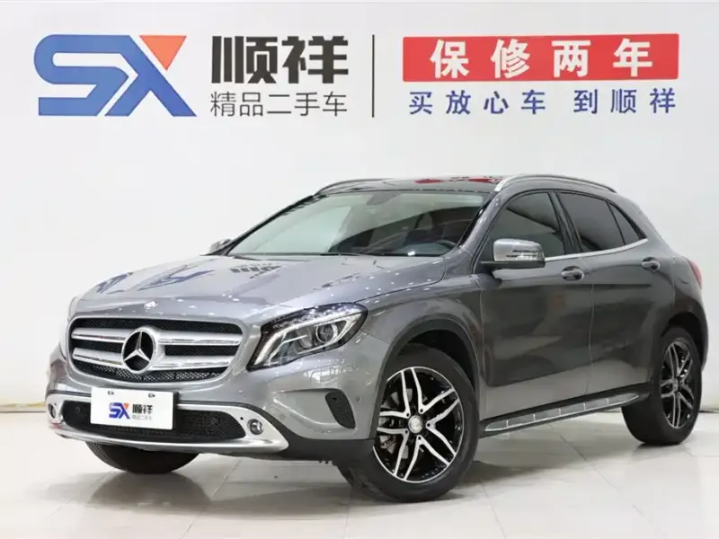 Mercedes-Benz GLA, 2015