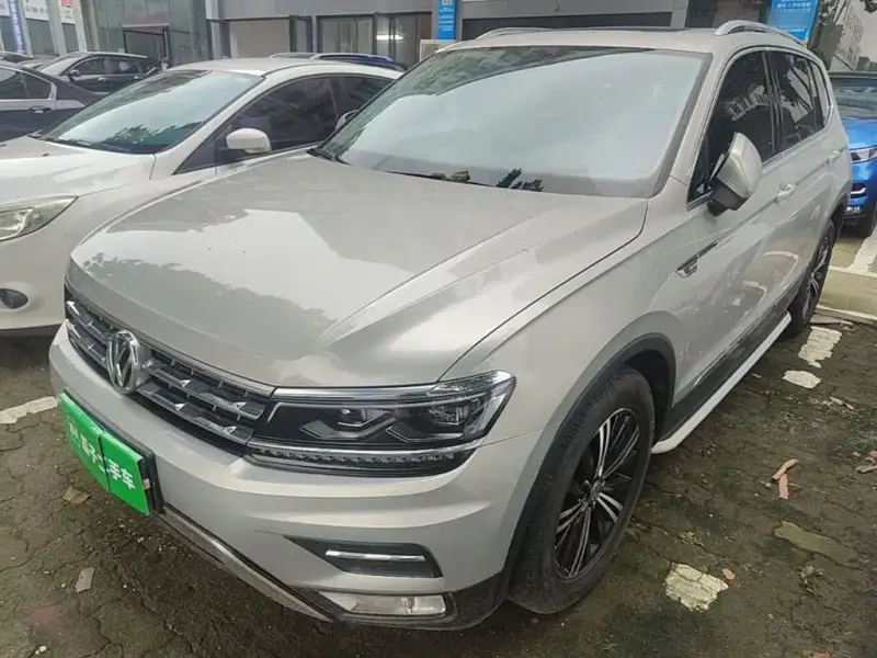 Volkswagen Tiguan L, 2017