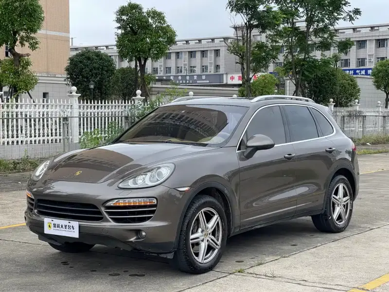 Porsche Cayenne, 2011