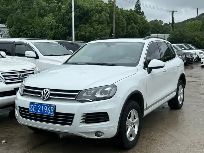 Volkswagen Touareg, 2015