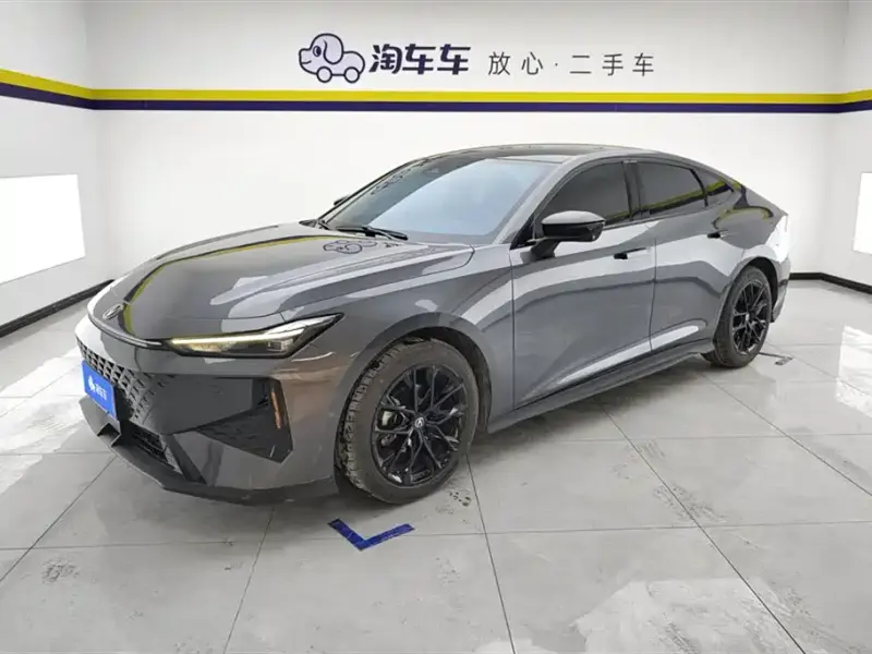 Changan UNI-V, 2025