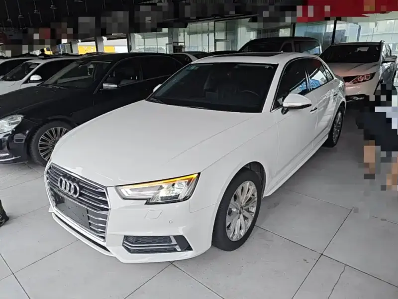 Audi A4L, 2019