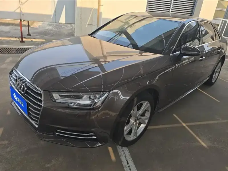 Audi A4L, 2018