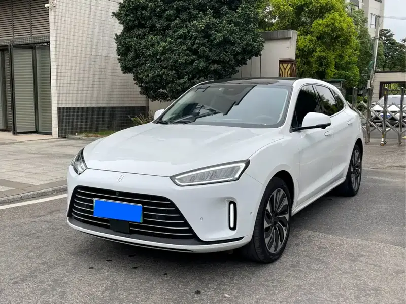 AITO M5, 2022