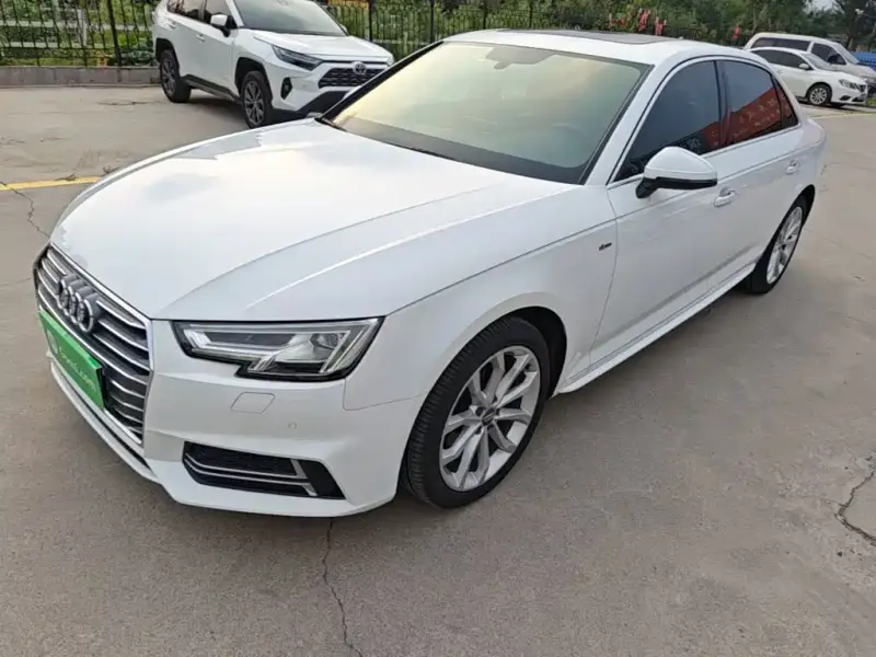 Audi A4L, 2018