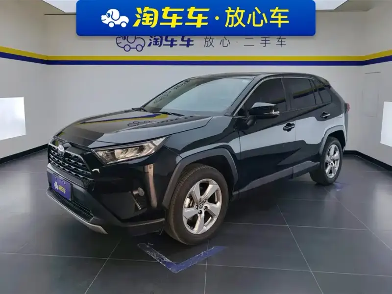Toyota RAV4, 2023