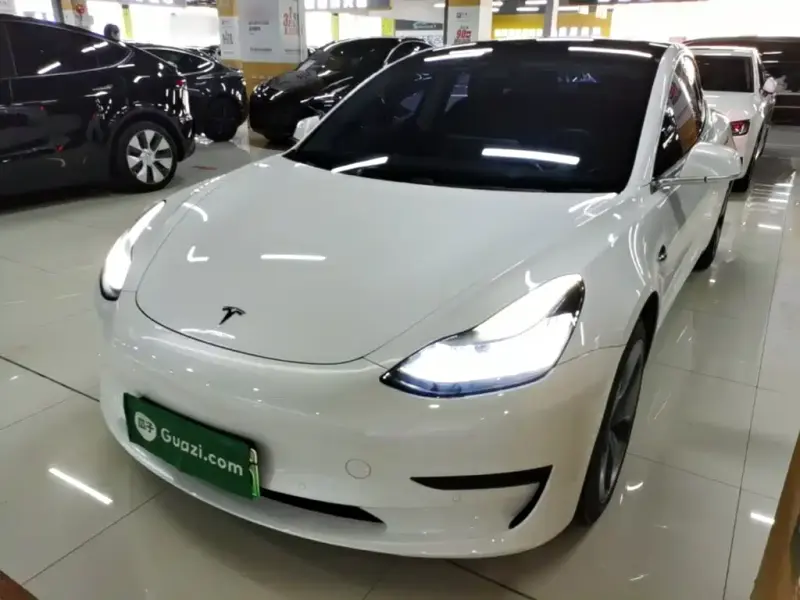 Tesla Model 3, 2020