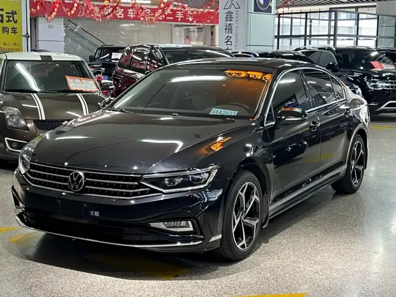 Volkswagen Magotan, 2023