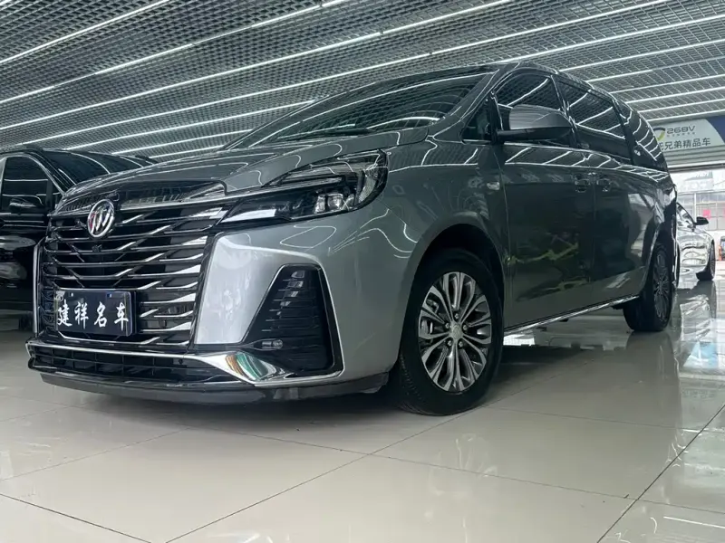 Buick GL8, 2023
