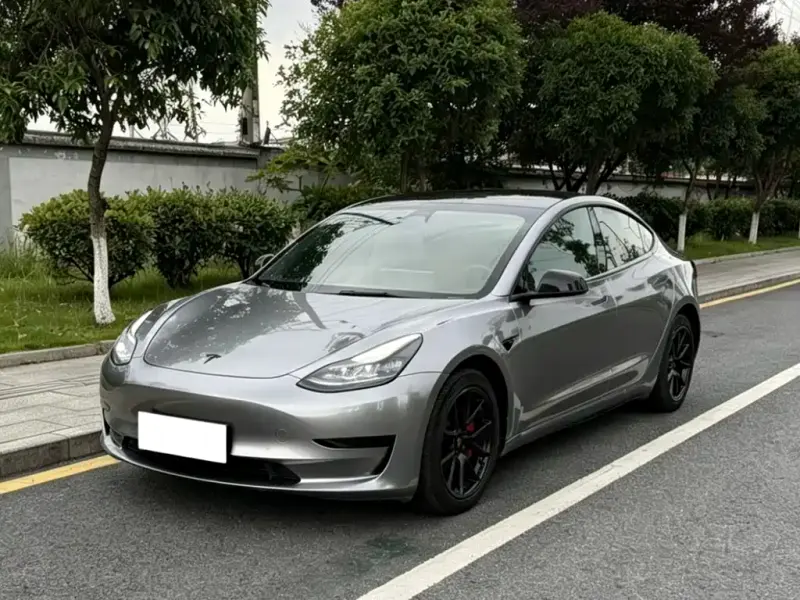 Tesla Model 3, 2023
