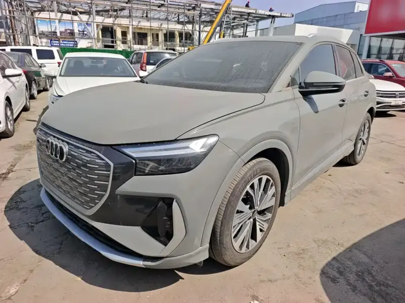 Audi Q4 e-tron, 2024