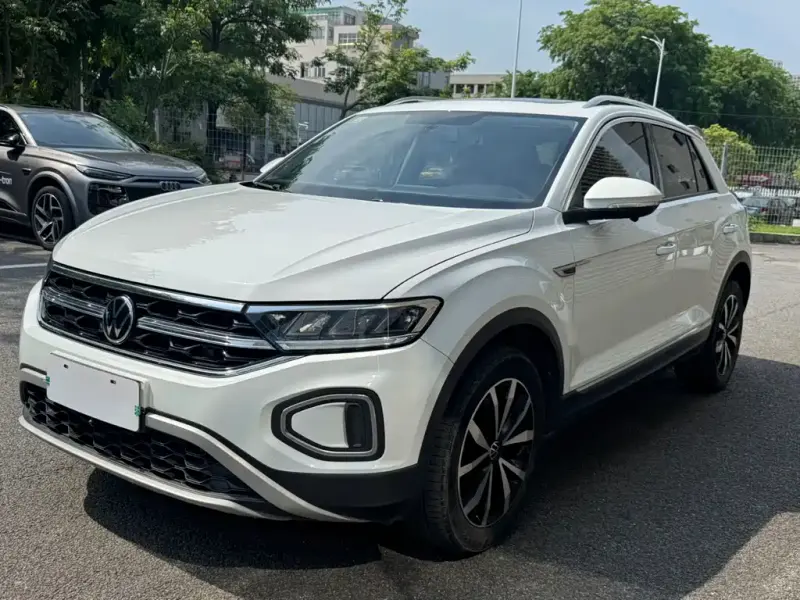 Volkswagen T-Roc, 2023