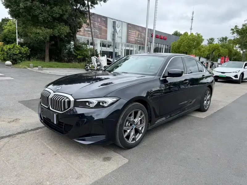 BMW i3, 2024