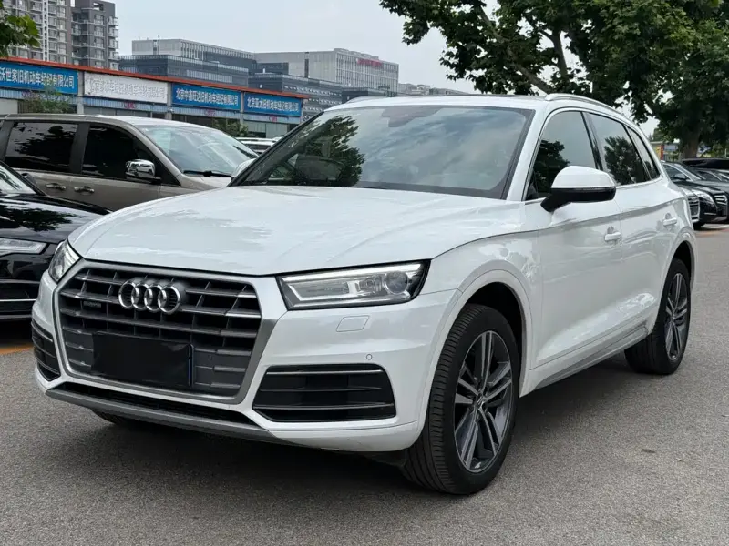 Audi Q5L, 2021