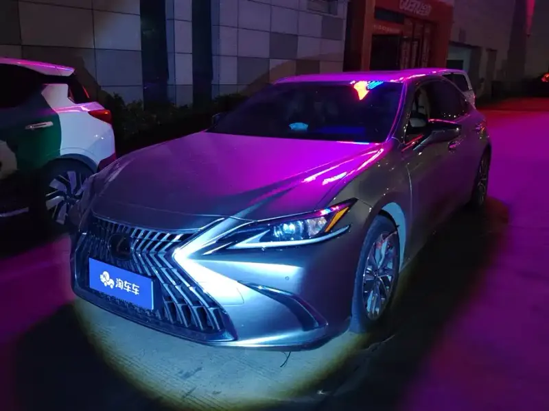 Lexus ES, 2023