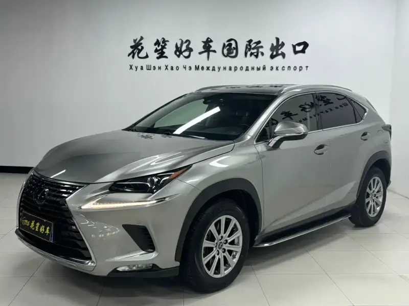 Lexus NX, 2020
