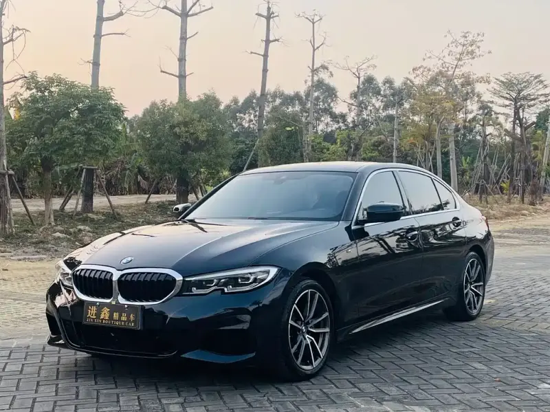 BMW 3 Series, 2023