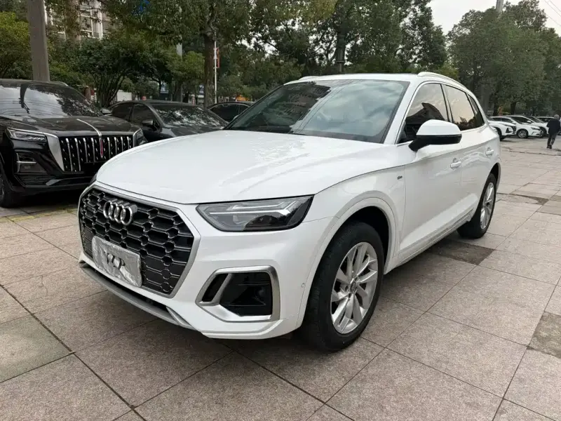 Audi Q5L, 2021