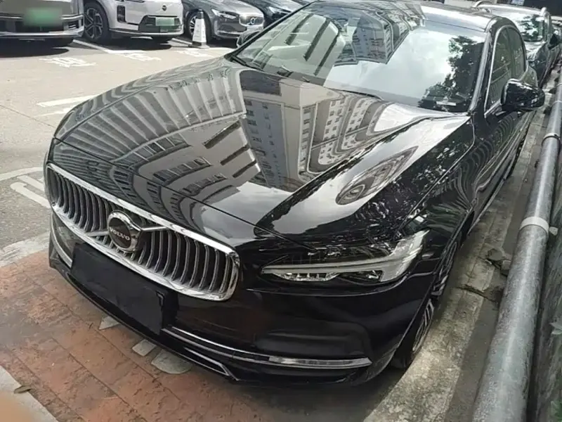 Volvo S90, 2025