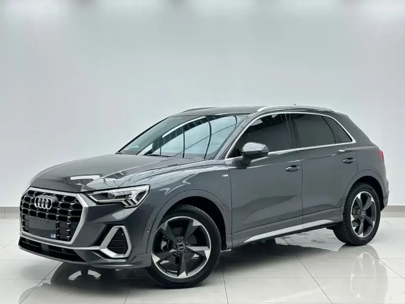 Audi Q3, 2022