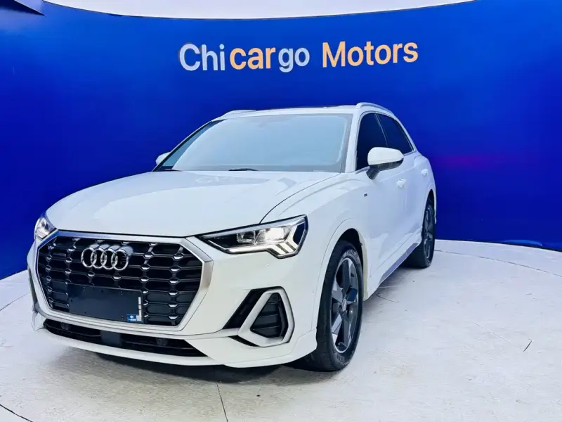Audi Q3, 2022