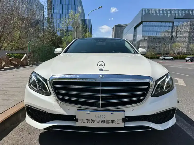 Mercedes-Benz E-Class, 2016