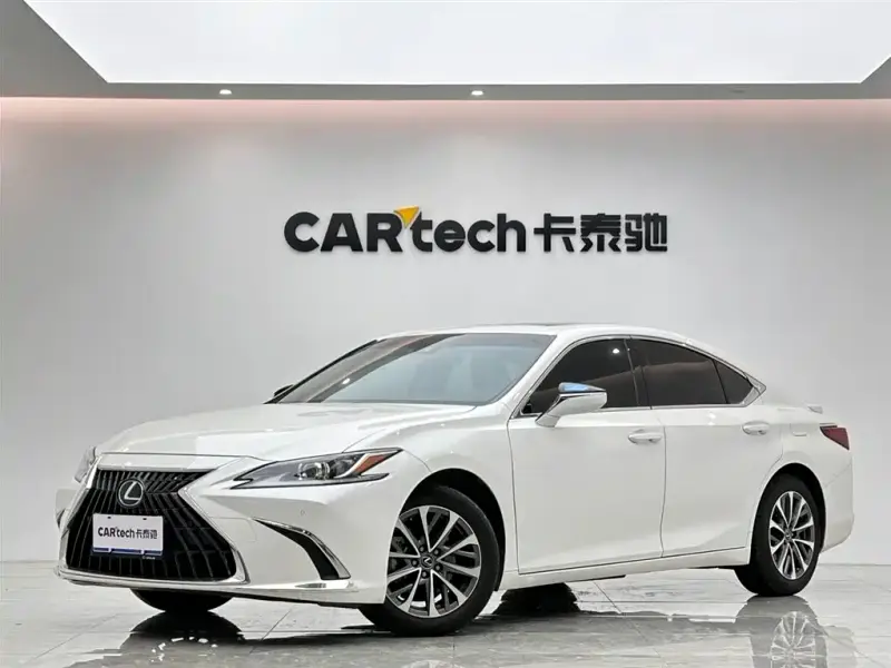 Lexus ES, 2024