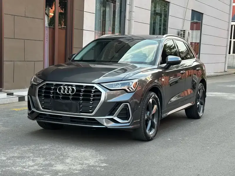 Audi Q3, 2022