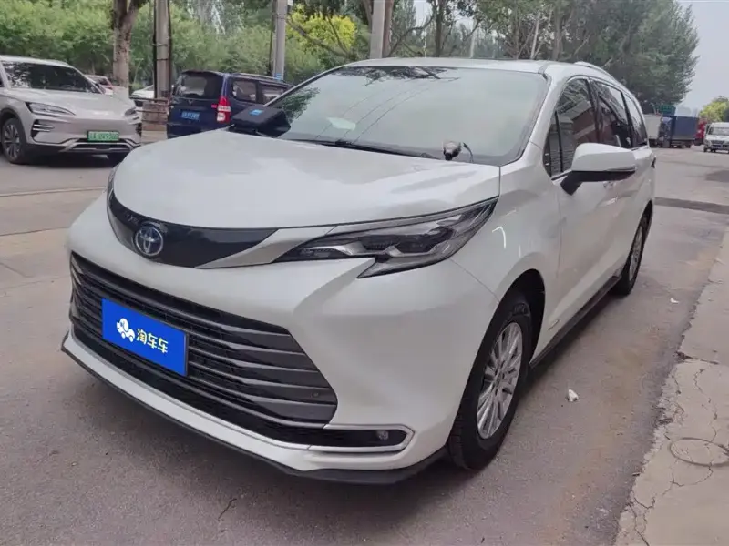 Toyota Sienna, 2022