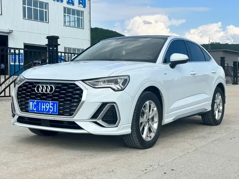 Audi Q3 Sportback, 2022