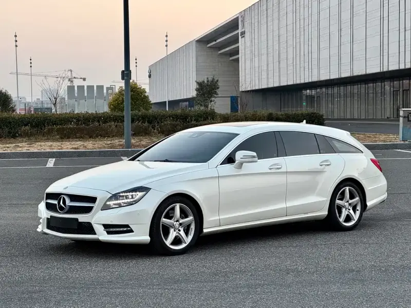 Mercedes-Benz CLS, 2013