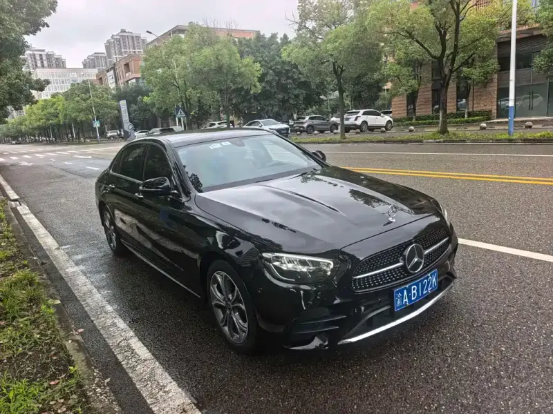 Mercedes-Benz E-Class, 2022