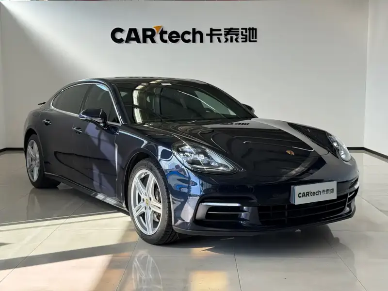 Porsche Panamera, 2018