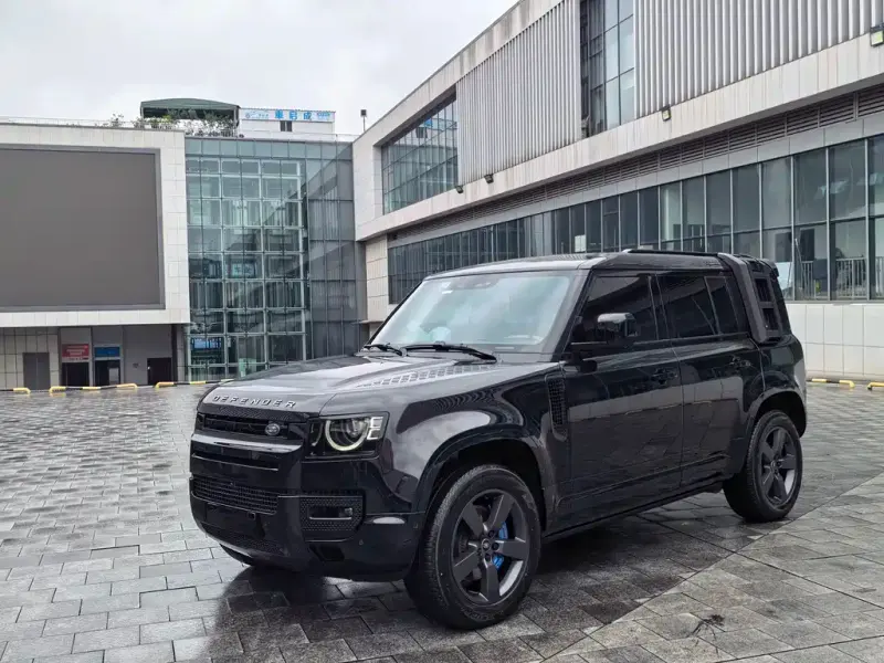 Land Rover Defender, 2024