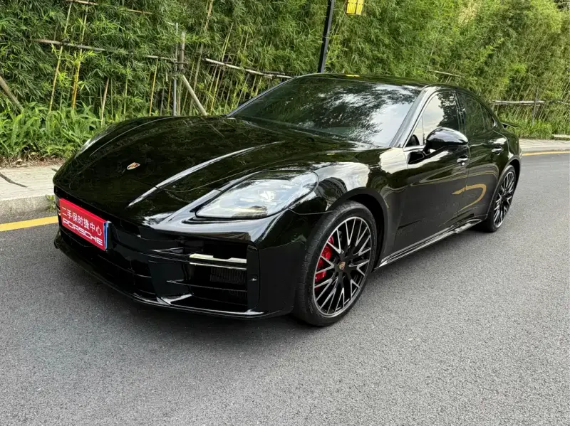Porsche Panamera, 2024