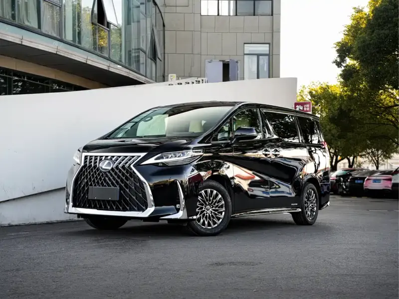 Lexus LM, 2021