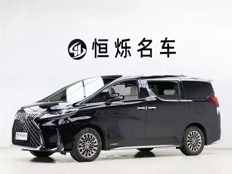 Lexus LM, 2022