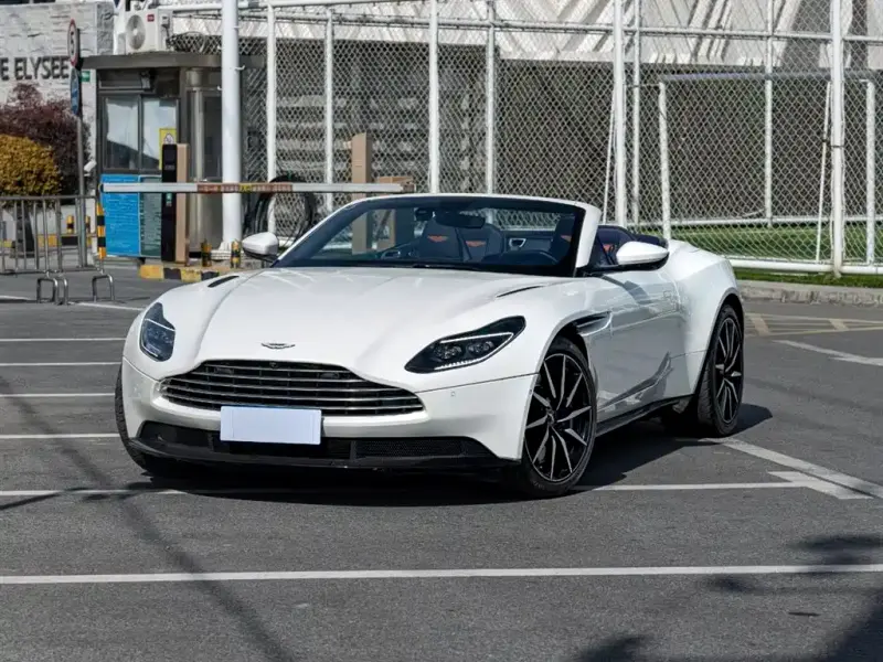 Aston Martin DB11, 2019