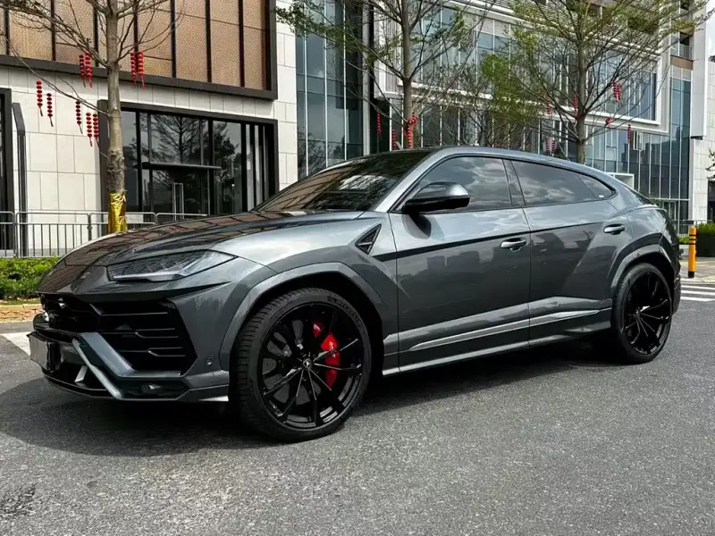 Lamborghini Urus, 2021