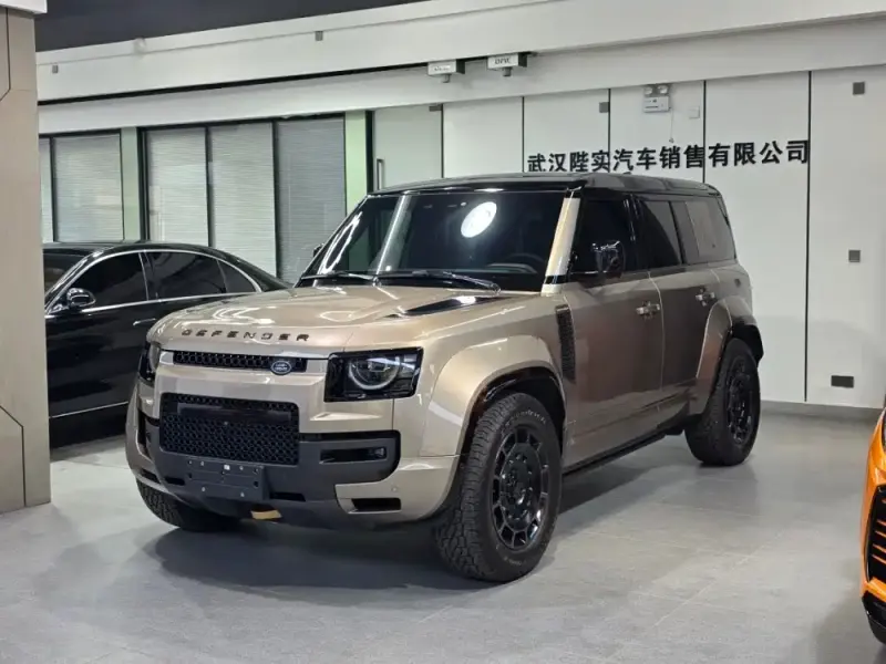Land Rover Defender, 2026