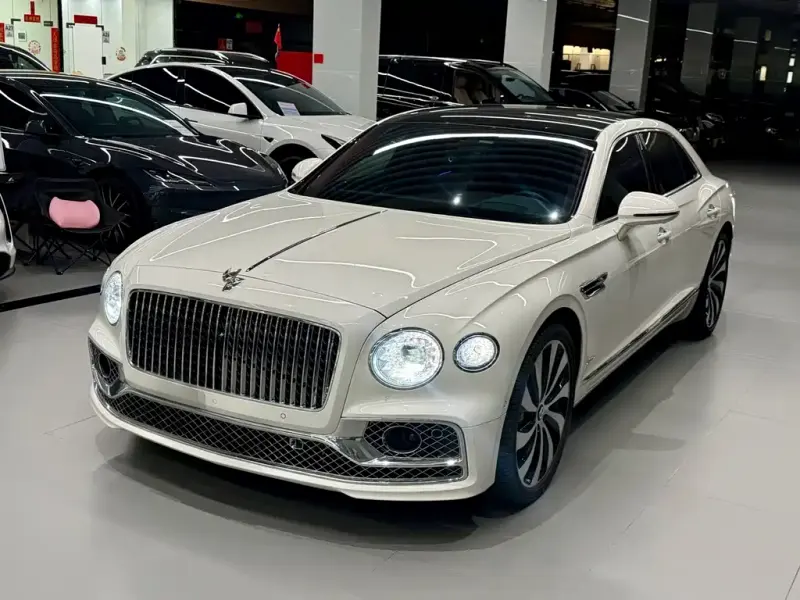Bentley Flying Spur, 2023