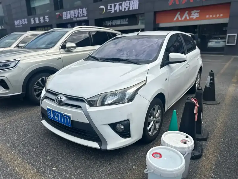 Toyota Yaris L, 2014
