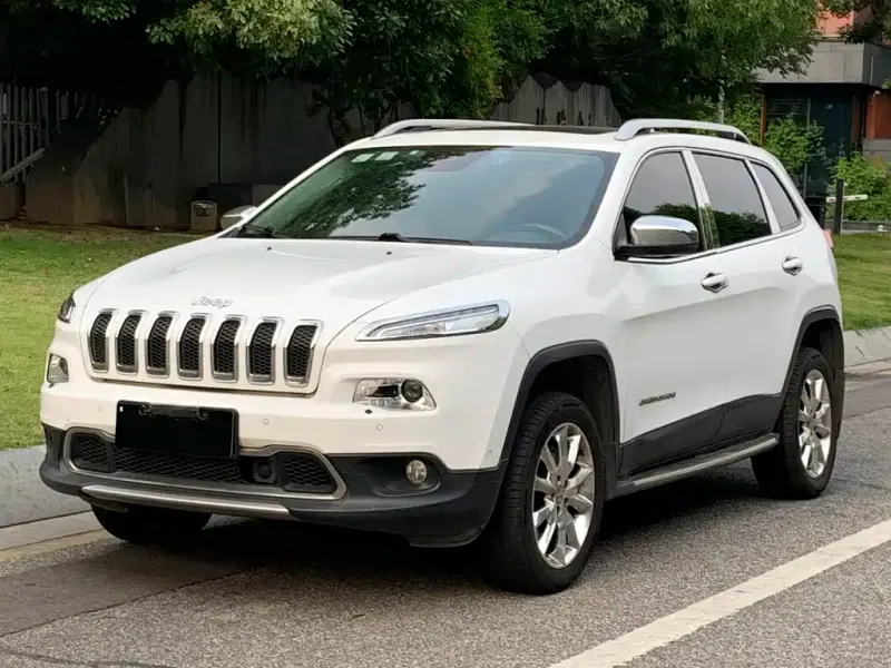 Jeep Cherokee, 2016