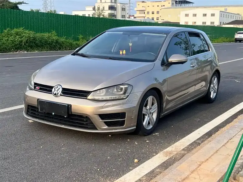 Volkswagen Golf, 2014
