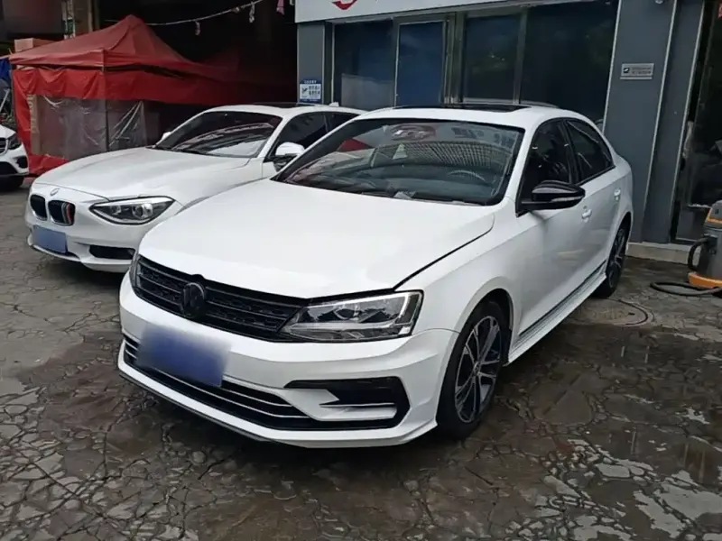 Volkswagen Sagitar, 2016