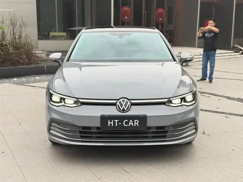 Volkswagen Golf, 2021