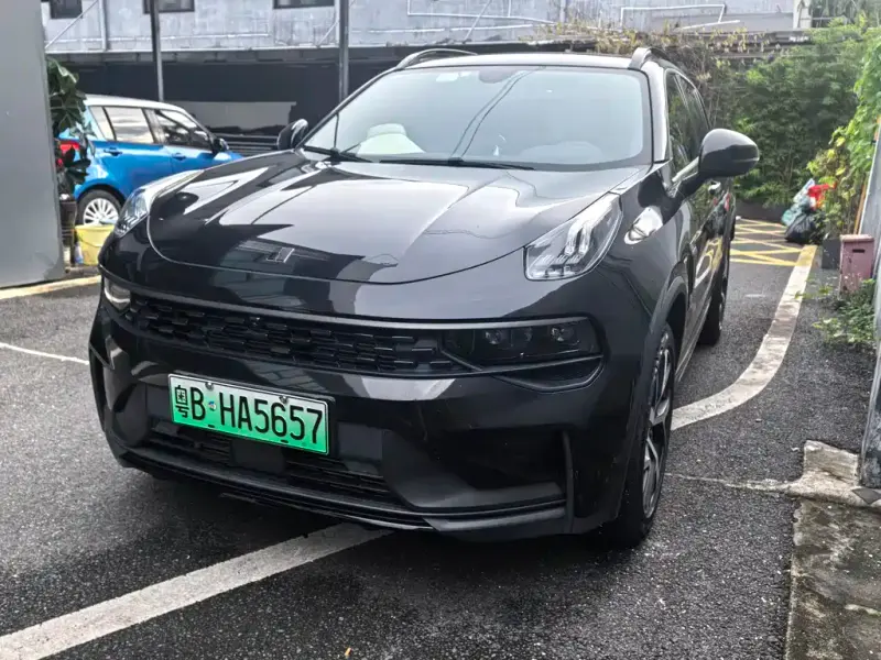 Lynk & Co 01 EM-P, 2022