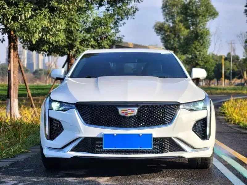 Cadillac CT4, 2022