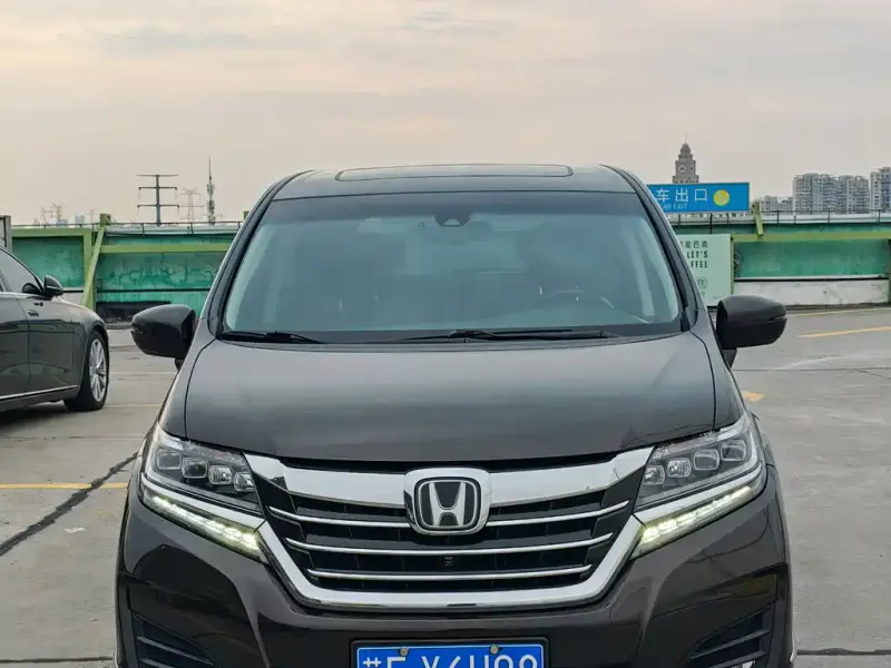 Honda Elysion, 2016