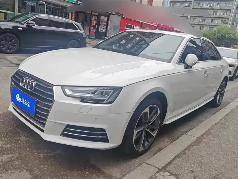 Audi A4L, 2018